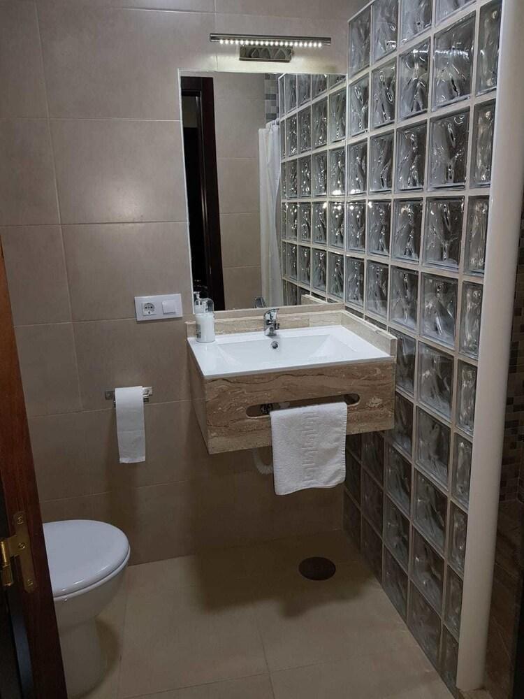 Hostal Malaga Arcos de la Frontera Exteriör bild